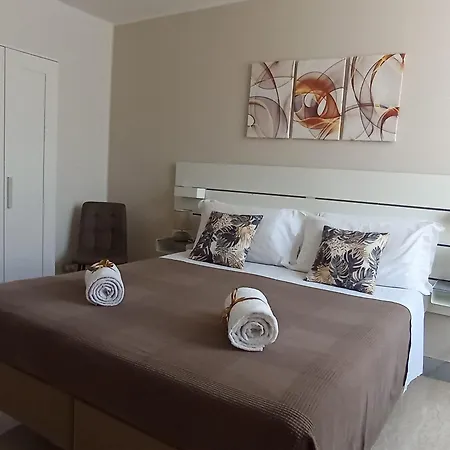 Bed & Breakfast Verga 29 House Catánia